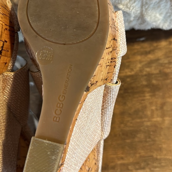 8.5 BCBG generation wedges - Picture 7 of 7